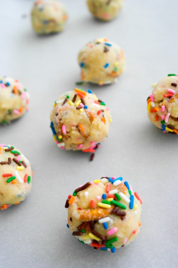 White Chocolate Pretzel Cookies