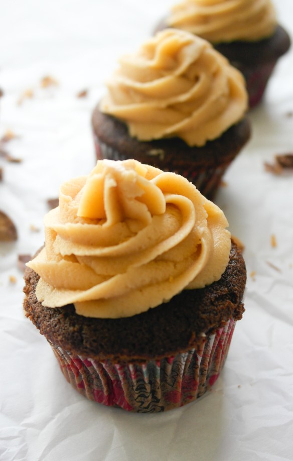 Peanut butter marshmallow fluff frosting