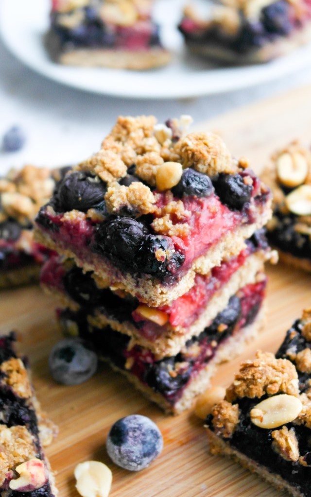 Skinny Berry Crumble Bars